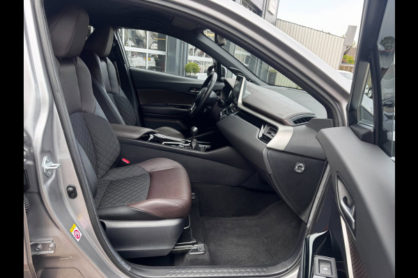 Toyota C-HR 1.2 Executive | Trekhaak | Camera | NL-Auto | Stoelverwarming | JBL | Climate Control |