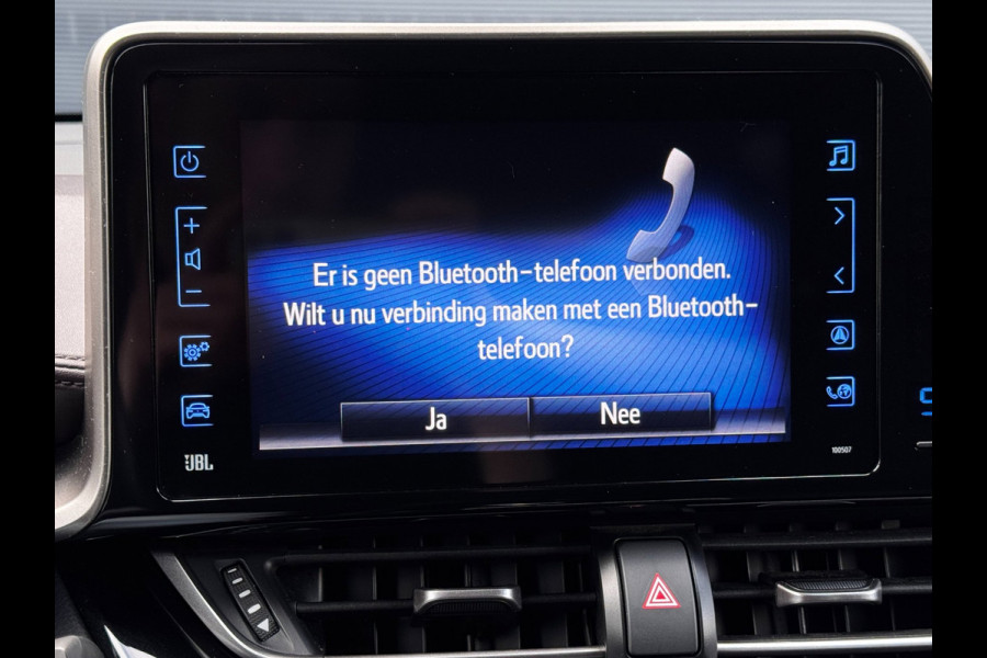Toyota C-HR 1.2 Executive | Trekhaak | Camera | NL-Auto | Stoelverwarming | JBL | Climate Control |