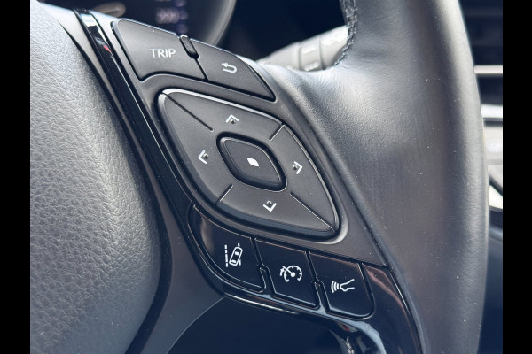 Toyota C-HR 1.2 Executive | Trekhaak | Camera | NL-Auto | Stoelverwarming | JBL | Climate Control |