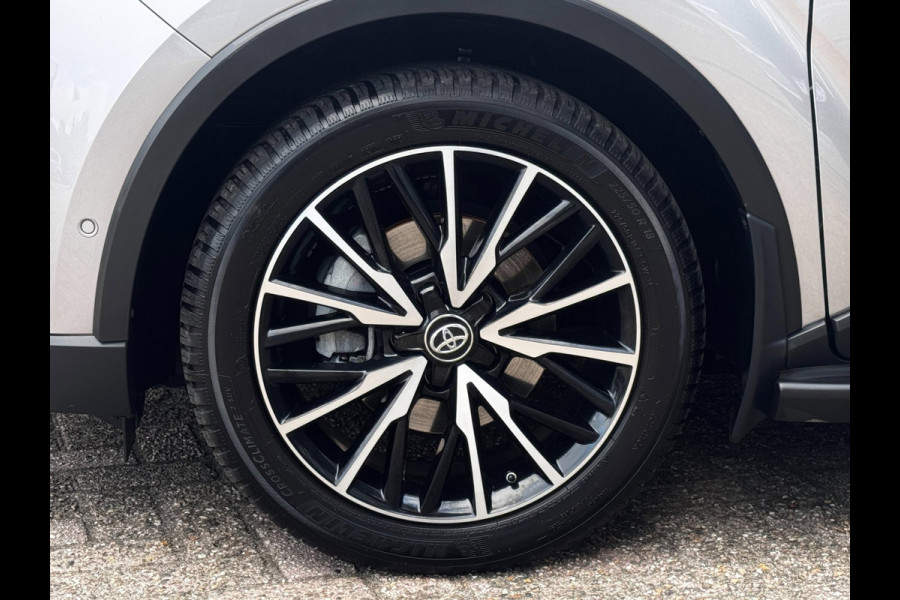 Toyota C-HR 1.2 Executive | Trekhaak | Camera | NL-Auto | Stoelverwarming | JBL | Climate Control |
