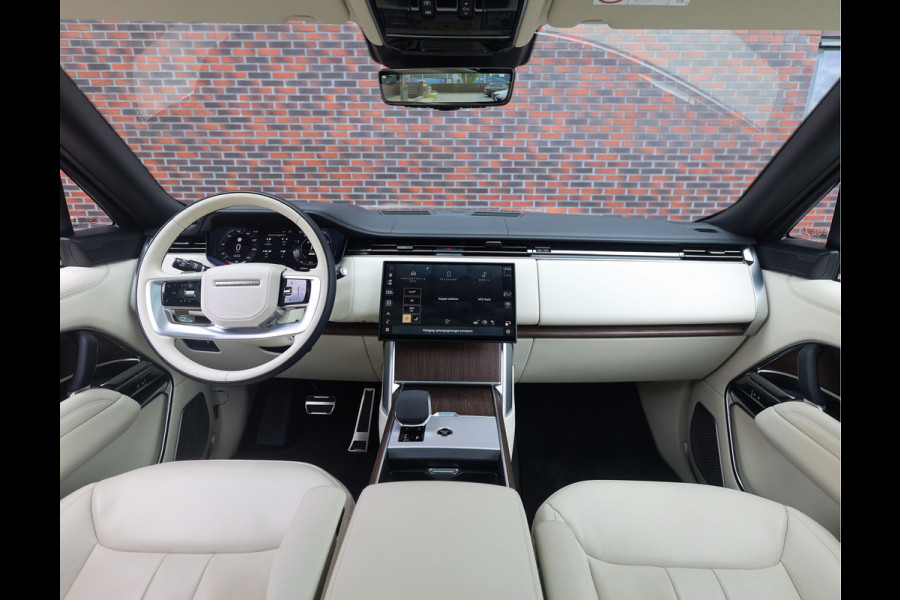 Land Rover Range Rover P460e LWB Autobiography | Pano - Meridian - Clearsight
