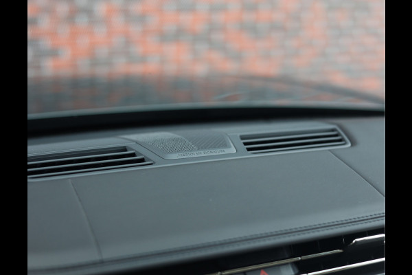 Land Rover Range Rover P460e LWB Autobiography | Pano - Meridian - Clearsight