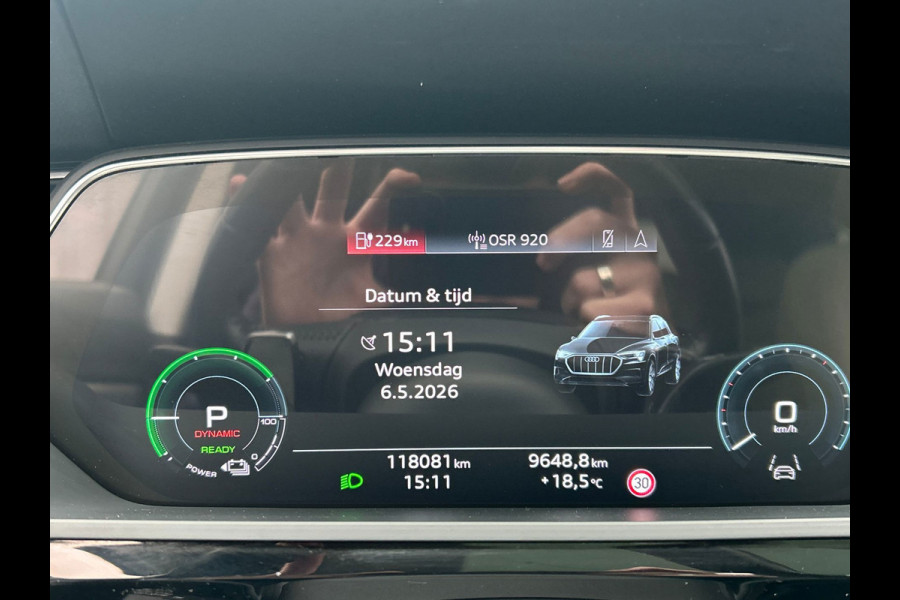 Audi e-tron 55 quattro Business Plus 95 kWh | Pano/Dak | Adapt.Cruise/Control | Leder | Apple/Carplay | Origineel NL