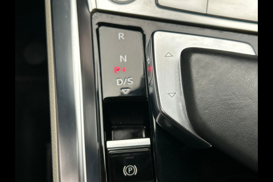 Audi e-tron 55 quattro Business Plus 95 kWh | Pano/Dak | Adapt.Cruise/Control | Leder | Apple/Carplay | Origineel NL