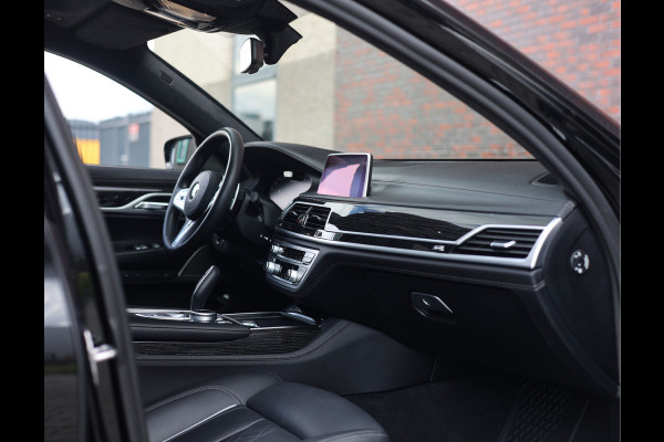 BMW 7 Serie M760Li xDrive | Skylounge - M Driver's Pack - HUD