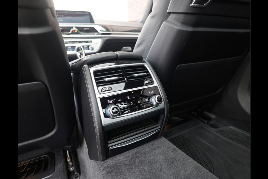 BMW 7 Serie M760Li xDrive | Skylounge - M Driver's Pack - HUD