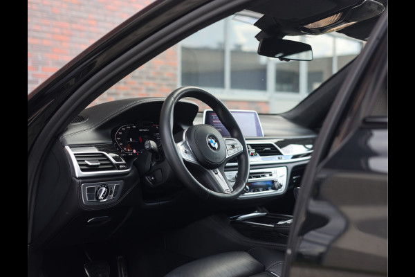BMW 7 Serie M760Li xDrive | Skylounge - M Driver's Pack - HUD