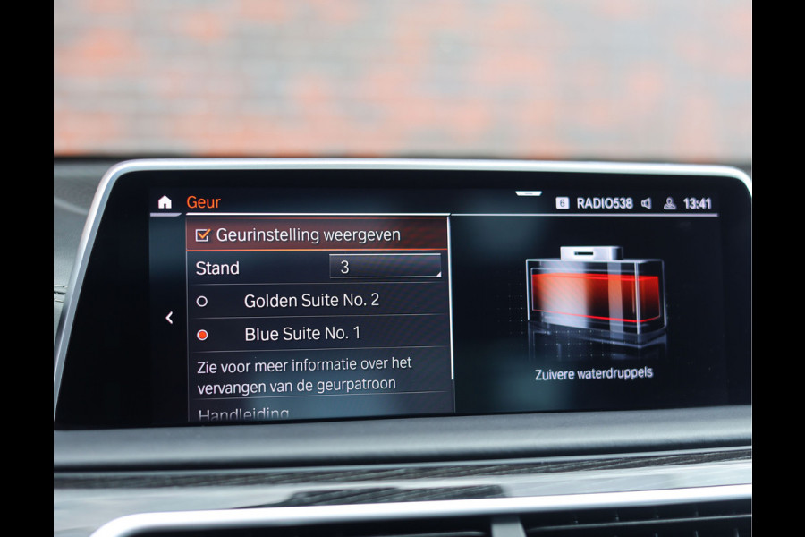 BMW 7 Serie M760Li xDrive | Skylounge - M Driver's Pack - HUD