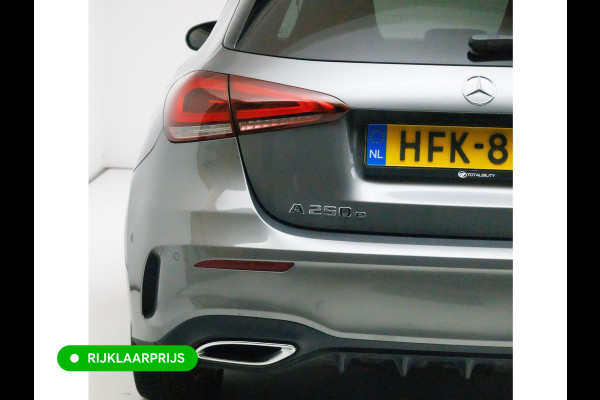 Mercedes-Benz A-Klasse 250 e 218 PK Business Solution AMG Limited | Burmester | Adap. Cruise | Camera | Stoelen elec. verstelbaar met geheugen, Draadloze lader