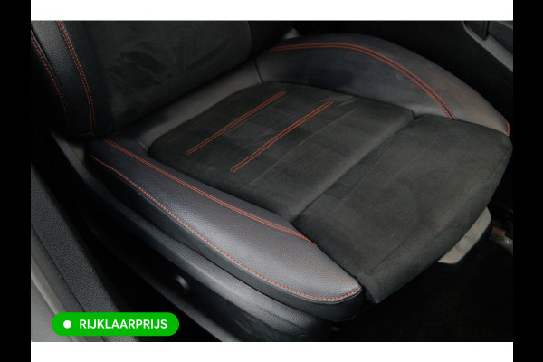 Mercedes-Benz A-Klasse 250 e 218 PK Business Solution AMG Limited | Burmester | Adap. Cruise | Camera | Stoelen elec. verstelbaar met geheugen, Draadloze lader