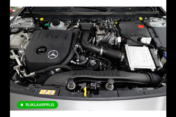 Mercedes-Benz A-Klasse 250 e 218 PK Business Solution AMG Limited | Burmester | Adap. Cruise | Camera | Stoelen elec. verstelbaar met geheugen, Draadloze lader