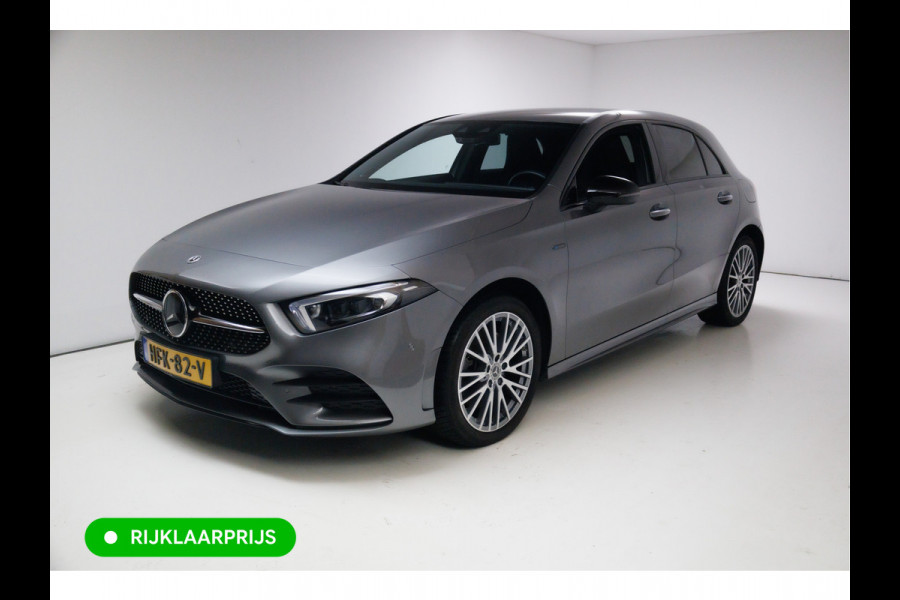 Mercedes-Benz A-Klasse 250 e 218 PK Business Solution AMG Limited | Burmester | Adap. Cruise | Camera | Stoelen elec. verstelbaar met geheugen, Draadloze lader