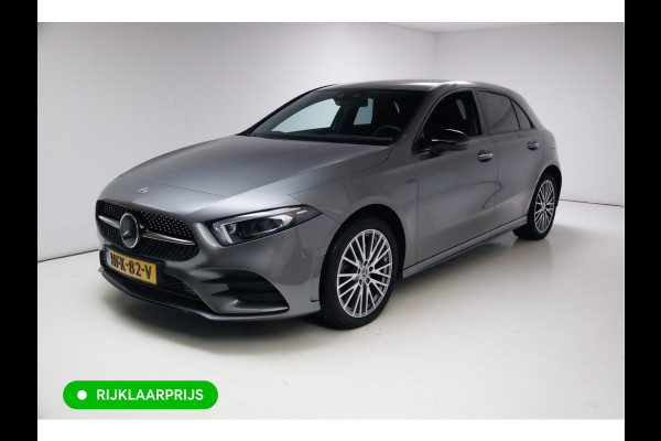 Mercedes-Benz A-Klasse 250 e 218 PK Business Solution AMG Limited | Burmester | Adap. Cruise | Camera | Stoelen elec. verstelbaar met geheugen, Draadloze lader