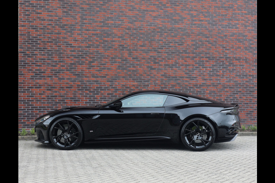 Aston Martin DBS 5.2 V12 Superleggera
