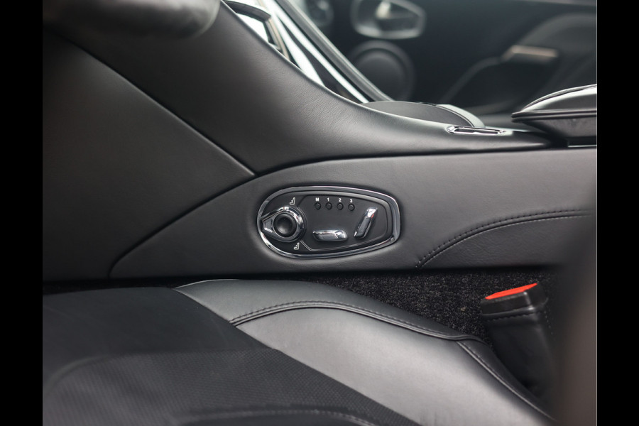 Aston Martin DBS 5.2 V12 Superleggera