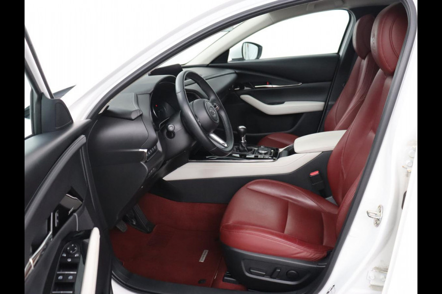 Mazda CX-30 2.0 e-SkyActiv-X M Hybrid 100th Anniversary Edition | Schuifdak | Leder | Trekhaak | 360 Camera | Stoelverwarming | Carplay | Adaptive cruise | Keyless | Head-Up | Bose Sound | Full LED