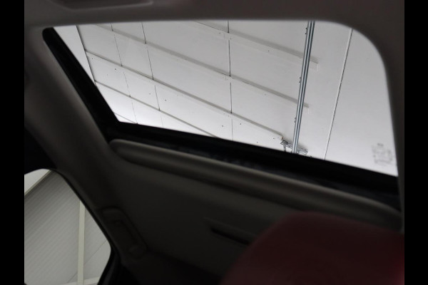 Mazda CX-30 2.0 e-SkyActiv-X M Hybrid 100th Anniversary Edition | Schuifdak | Leder | Trekhaak | 360 Camera | Stoelverwarming | Carplay | Adaptive cruise | Keyless | Head-Up | Bose Sound | Full LED