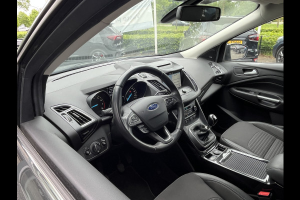 Ford Kuga 1.5 EcoBoost Titanium X 150pk/110kW 6-bak | Trekhaak | Elektr. achterklep | Bi-Xenon | Sony audio | Camera | Winter Pack | etc. etc.
