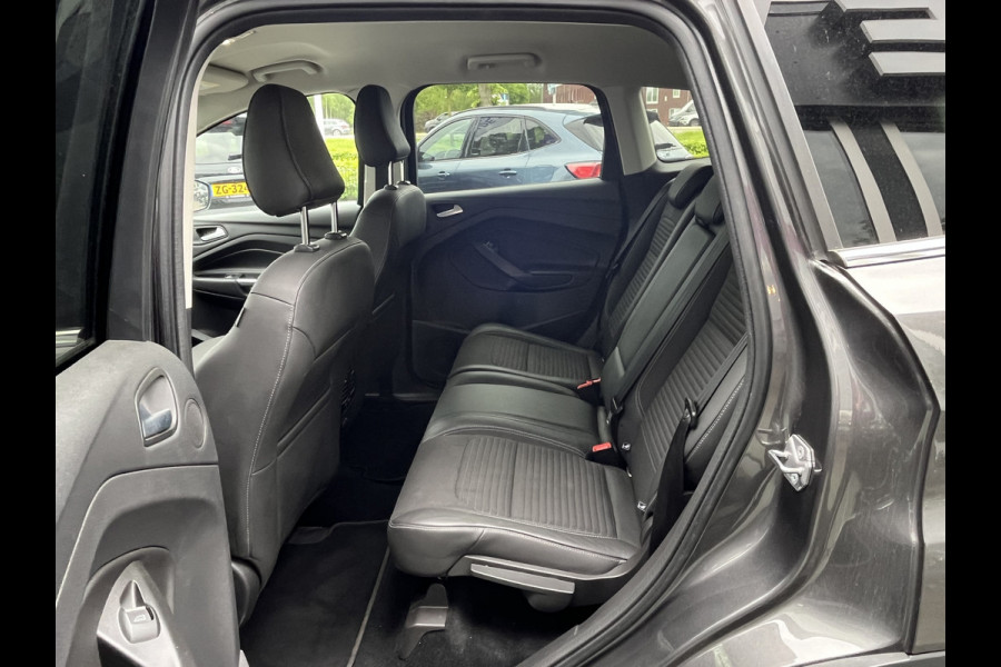 Ford Kuga 1.5 EcoBoost Titanium X 150pk/110kW 6-bak | Trekhaak | Elektr. achterklep | Bi-Xenon | Sony audio | Camera | Winter Pack | etc. etc.