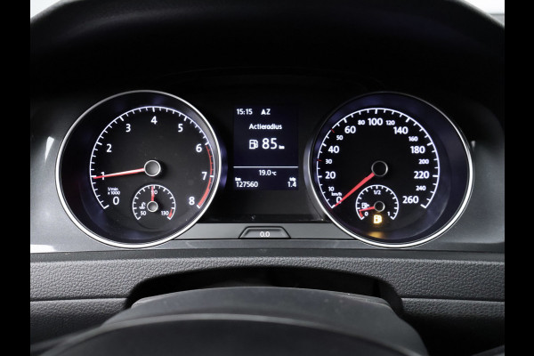 Volkswagen Golf 1.0 TSI Comfortline Sport (APPLE CARPLAY,GROOT NAVI,PDC,CLIMATE,ADAPTIVE CRUISE,GETINT,LED,SPORTSTOELEN,LM VELGEN)