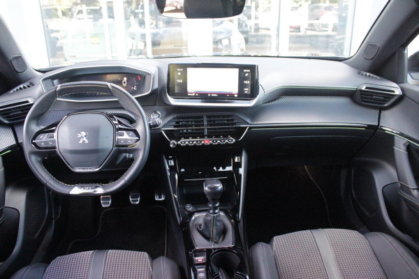 Peugeot 2008 1.2 130PK GT | NAVIGATIE 10" TOUCHSCREEN | APPLE CARPLAY/ANDROID AUTO | CRUISE CONTROL | ACHTERUITRIJ CAMERA | DODEHOEK BEWAKING | FULL LED KOPLAMPEN | 3-D INSTRUMENTENPANEEL | DAB+ RADIO | LICHTMETALEN VELGEN 17" |