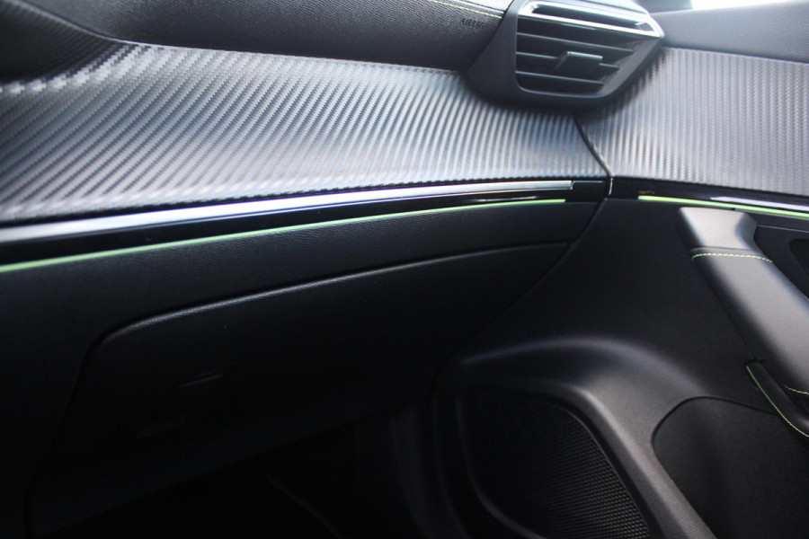 Peugeot 2008 1.2 130PK GT | NAVIGATIE 10" TOUCHSCREEN | APPLE CARPLAY/ANDROID AUTO | CRUISE CONTROL | ACHTERUITRIJ CAMERA | DODEHOEK BEWAKING | FULL LED KOPLAMPEN | 3-D INSTRUMENTENPANEEL | DAB+ RADIO | LICHTMETALEN VELGEN 17" |