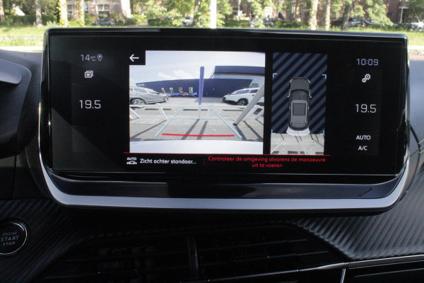 Peugeot 2008 1.2 130PK GT | NAVIGATIE 10" TOUCHSCREEN | APPLE CARPLAY/ANDROID AUTO | CRUISE CONTROL | ACHTERUITRIJ CAMERA | DODEHOEK BEWAKING | FULL LED KOPLAMPEN | 3-D INSTRUMENTENPANEEL | DAB+ RADIO | LICHTMETALEN VELGEN 17" |