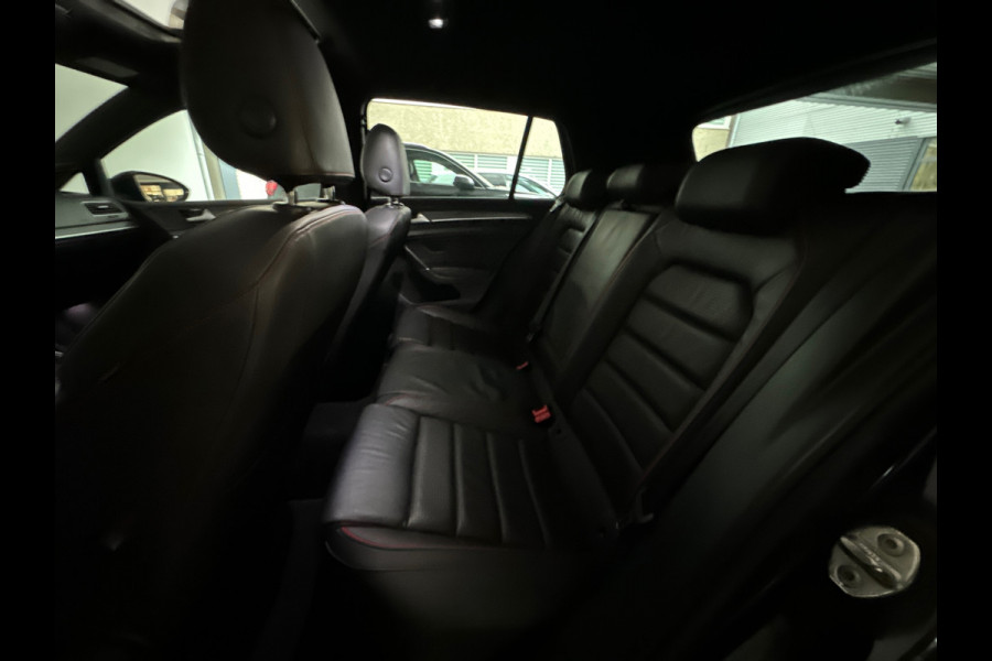 Volkswagen Golf 2.0 TSI GTI TCR Pano|Keyless|Dynaudio|Leer