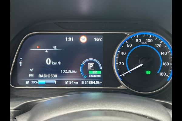 Nissan Leaf N-Connecta 40 kWh | Origineel NL | Stoelverwarming | Rondomzicht/Camera |