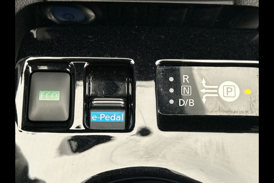 Nissan Leaf N-Connecta 40 kWh | Origineel NL | Stoelverwarming | Rondomzicht/Camera |