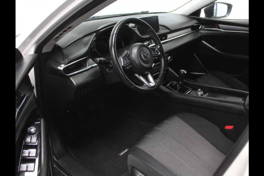 Mazda 6 Sportbreak 2.0 SkyActiv-G 165 Luxury CLIMATE | CARPLAY | LMV19 | AFNBTRHAAK | STOEL/STUURVERW | HEAD-UP | LED | ADAPCRUISE