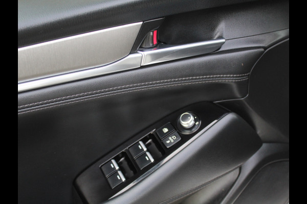 Mazda 6 Sportbreak 2.0 SkyActiv-G 165 Luxury CLIMATE | CARPLAY | LMV19 | AFNBTRHAAK | STOEL/STUURVERW | HEAD-UP | LED | ADAPCRUISE