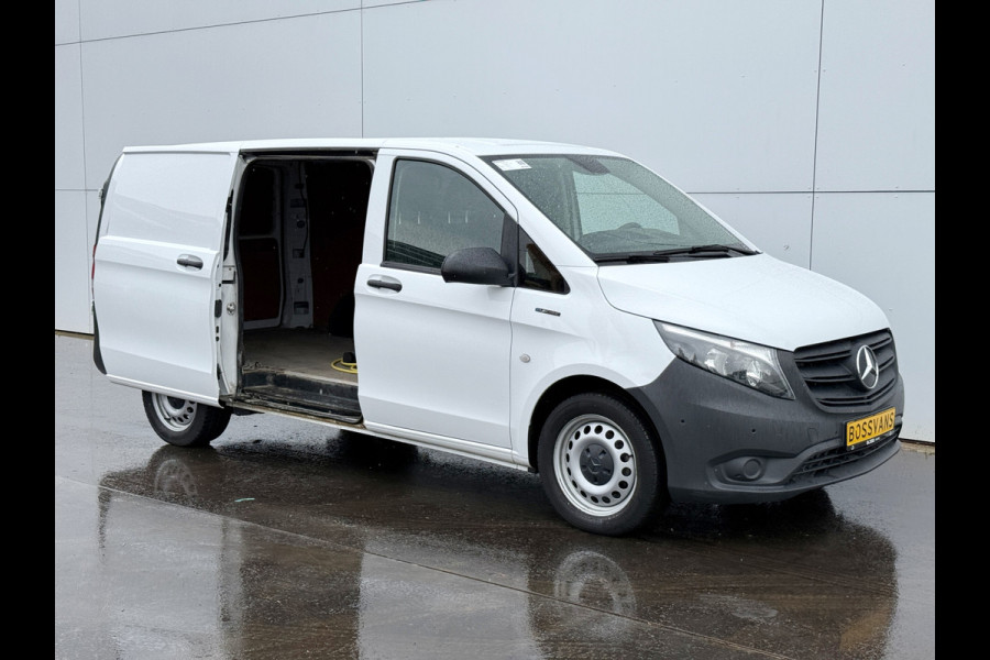 Mercedes-Benz eVito 112 eVito 66 kWh L2 286km WLTP 96,7% (SOH) Snelladen Laadkabel Carplay Climate control Cruise control Camera Parkeersensoren voor achter