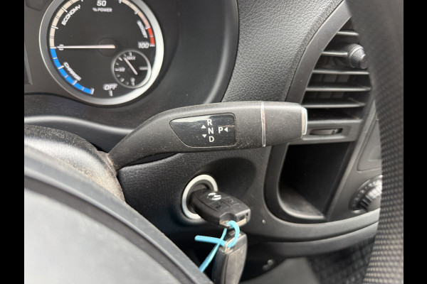 Mercedes-Benz eVito 112 eVito 66 kWh L2 286km WLTP 96,7% (SOH) Snelladen Laadkabel Carplay Climate control Cruise control Camera Parkeersensoren voor achter