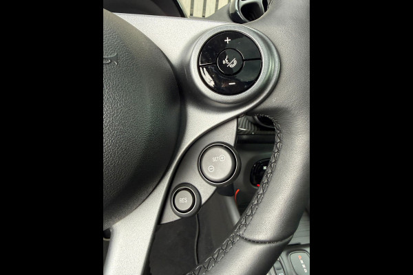 Smart Fortwo EQ Comfort PLUS /Leer /Pano /JBL /Camera /Led