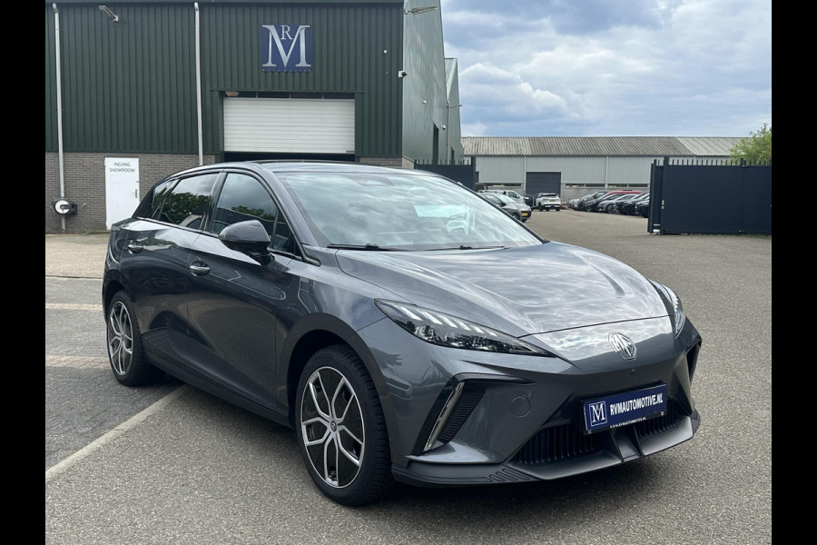 MG Mg4 electric Luxury 64 kWh FABRIEKS GARANTIE T/M 02-2031 | SOH 97% | STOEL + STUURVERWARMING | 360 CAMERA | ELEK. STOEL | KEYLESS | DODEHOEK | APPLECARPLAY | 13K KM! | RIJKLAAR |
