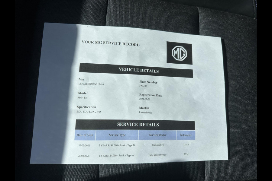 MG Mg4 electric Luxury 64 kWh FABRIEKS GARANTIE T/M 02-2031 | SOH 97% | STOEL + STUURVERWARMING | 360 CAMERA | ELEK. STOEL | KEYLESS | DODEHOEK | APPLECARPLAY | 13K KM! | RIJKLAAR |