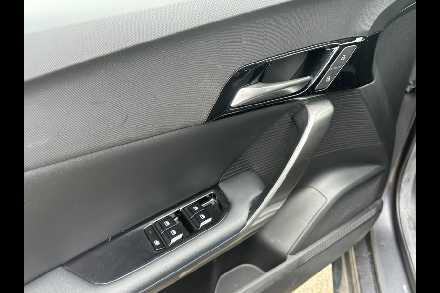 MG Mg4 electric Luxury 64 kWh FABRIEKS GARANTIE T/M 02-2031 | SOH 97% | STOEL + STUURVERWARMING | 360 CAMERA | ELEK. STOEL | KEYLESS | DODEHOEK | APPLECARPLAY | 13K KM! | RIJKLAAR |
