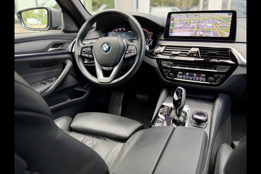BMW 5 Serie Touring 530e xDrive High Ex. Shadow|Pano|H/K|Nappa|Ventilatie|Massage|ACC|HUD|Laser|Alvitgrau