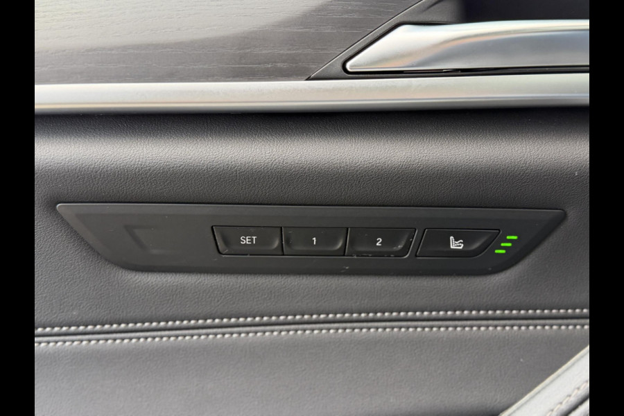 BMW 5 Serie Touring 530e xDrive High Ex. Shadow|Pano|H/K|Nappa|Ventilatie|Massage|ACC|HUD|Laser|Alvitgrau