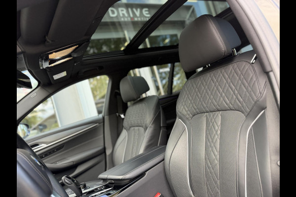 BMW 5 Serie Touring 530e xDrive High Ex. Shadow|Pano|H/K|Nappa|Ventilatie|Massage|ACC|HUD|Laser|Alvitgrau