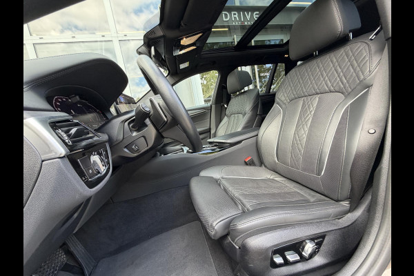 BMW 5 Serie Touring 530e xDrive High Ex. Shadow|Pano|H/K|Nappa|Ventilatie|Massage|ACC|HUD|Laser|Alvitgrau