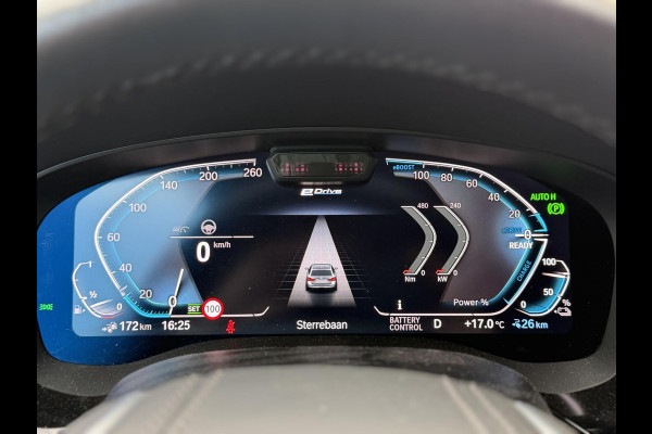 BMW 5 Serie Touring 530e xDrive High Ex. Shadow|Pano|H/K|Nappa|Ventilatie|Massage|ACC|HUD|Laser|Alvitgrau