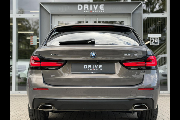 BMW 5 Serie Touring 530e xDrive High Ex. Shadow|Pano|H/K|Nappa|Ventilatie|Massage|ACC|HUD|Laser|Alvitgrau