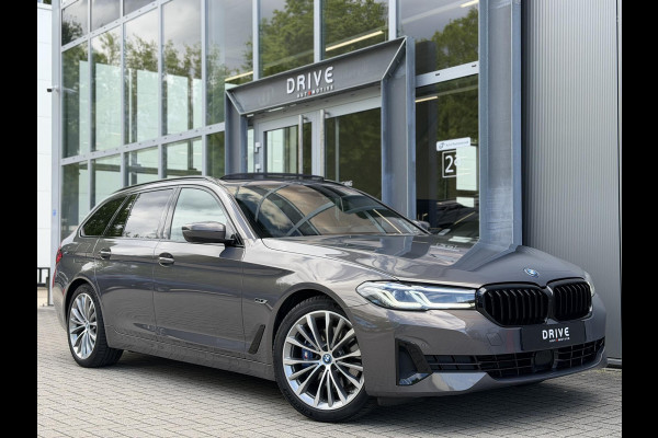 BMW 5 Serie Touring 530e xDrive High Ex. Shadow|Pano|H/K|Nappa|Ventilatie|Massage|ACC|HUD|Laser|Alvitgrau