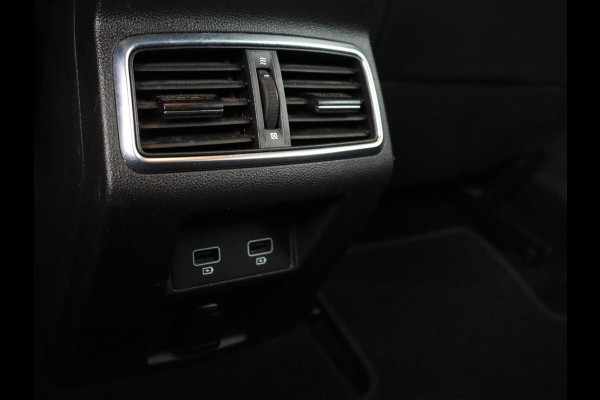 Renault Mégane 1.0 TCe Zen | Carplay | Trekhaak | Navigatie | Full LED | DAB | Climate control | Parkeerhulp | Cruise control | Bluetooth