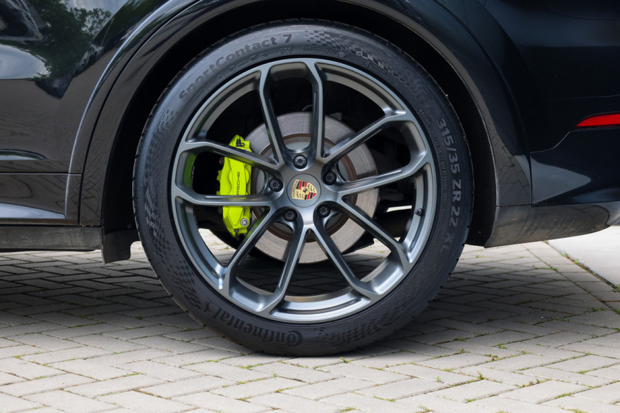 Porsche Cayenne 3.0 E-Hybrid Platinum Edition | PANO | 22 INCH | BOSE | 360 | MEMORY | LUCHTVERING | SPORT CRHONO | KEYLESS |