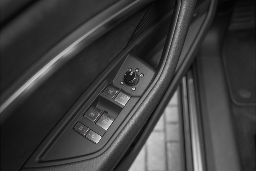 Audi e-tron 55 Quattro Advanced Pro Line Plus 95 kWh Pano B&O HUD Trekhaak 21"