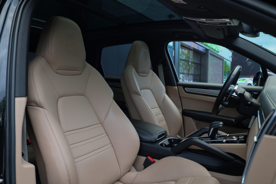 Porsche Cayenne 3.0 E-Hybrid Platinum Edition | PANO | 22 INCH | BOSE | 360 | MEMORY | LUCHTVERING | SPORT CRHONO | KEYLESS |
