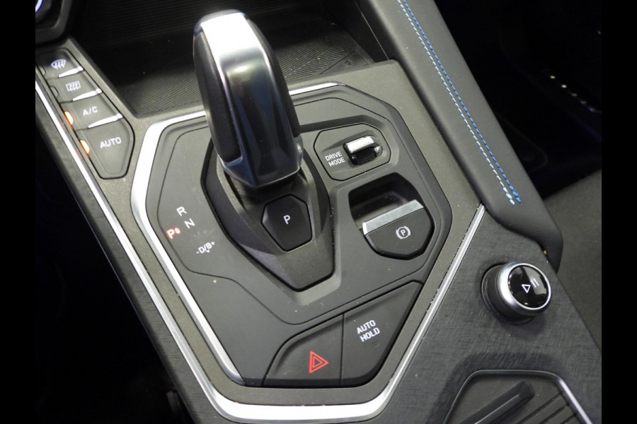 Lynk & Co 01 1.5 PHEV BlackLine NAVI/360CAM/SCHUIFDAK/LED/20"LMV!